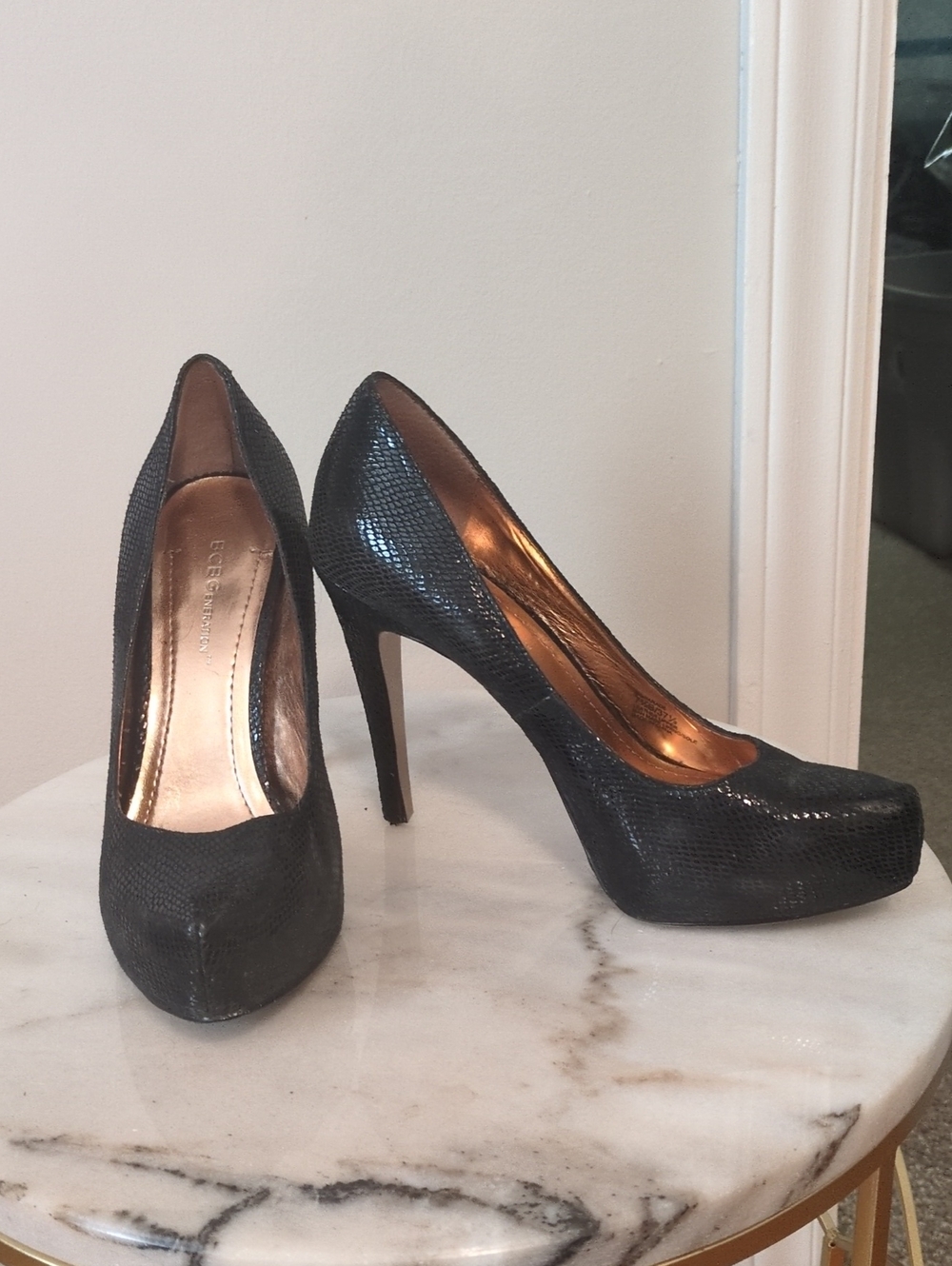 Women's Black Textured High Heel Pumps